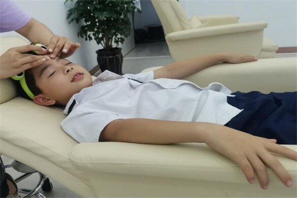 海豚医生视力养护